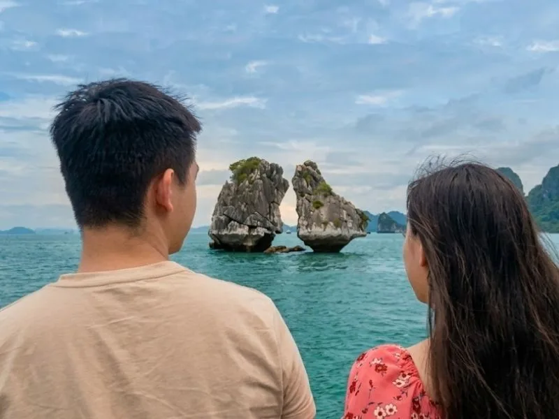Hòn Trống Mái ở đâu