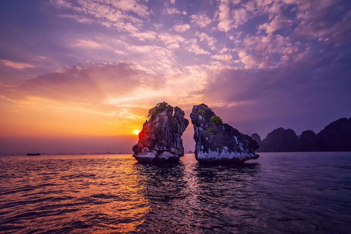 Hòn Trống Mái ở đâu